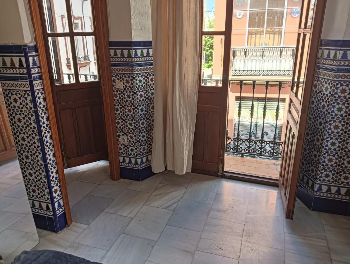 Apartamento Calle Feria Севиля Екстериор снимка